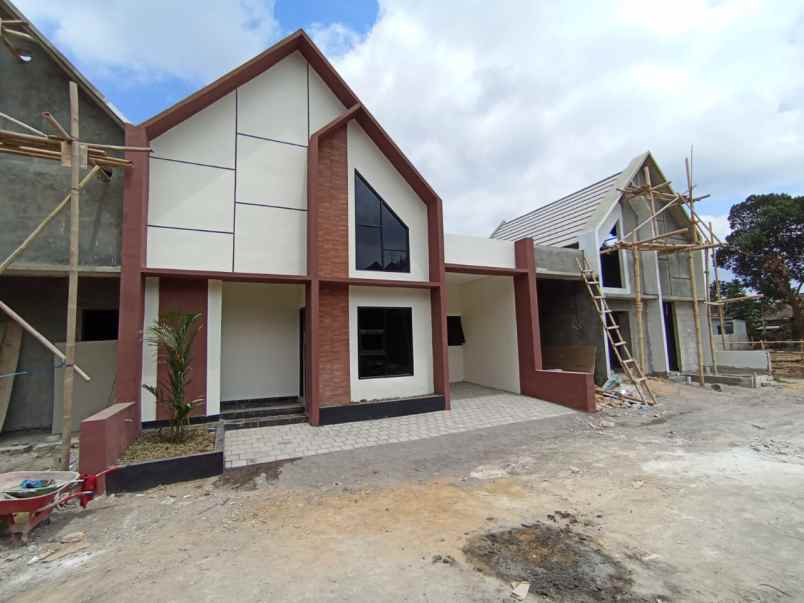 rumah scandinavian sleman dekat pasar godean