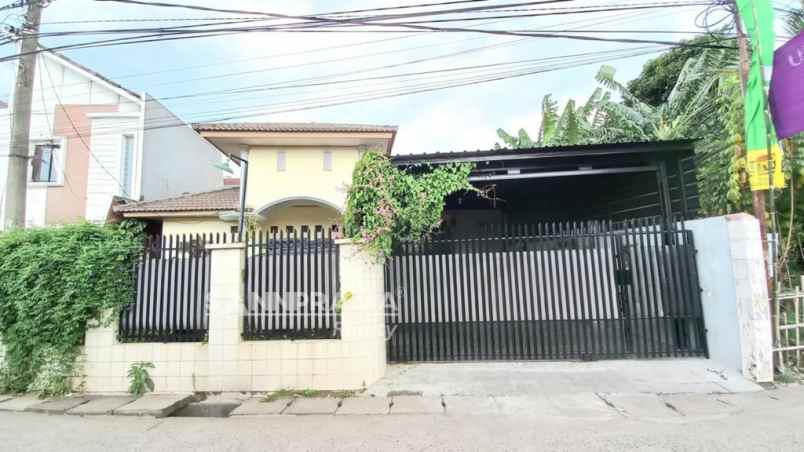 rumah second mewah luas asri di depok