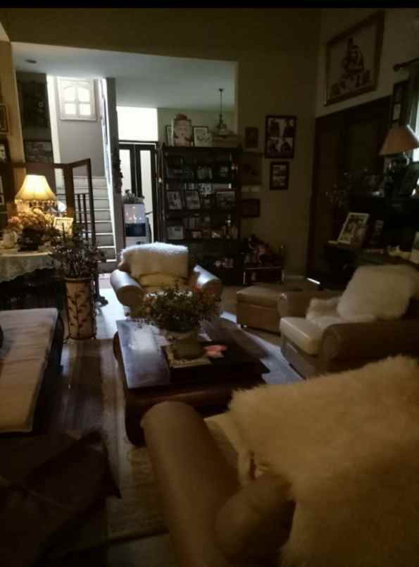 rumah semi furnished 3 menit dari villa bogor indah