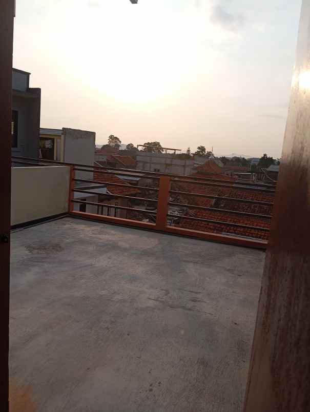 rumah sewa baru di gang sari wangi siap huni