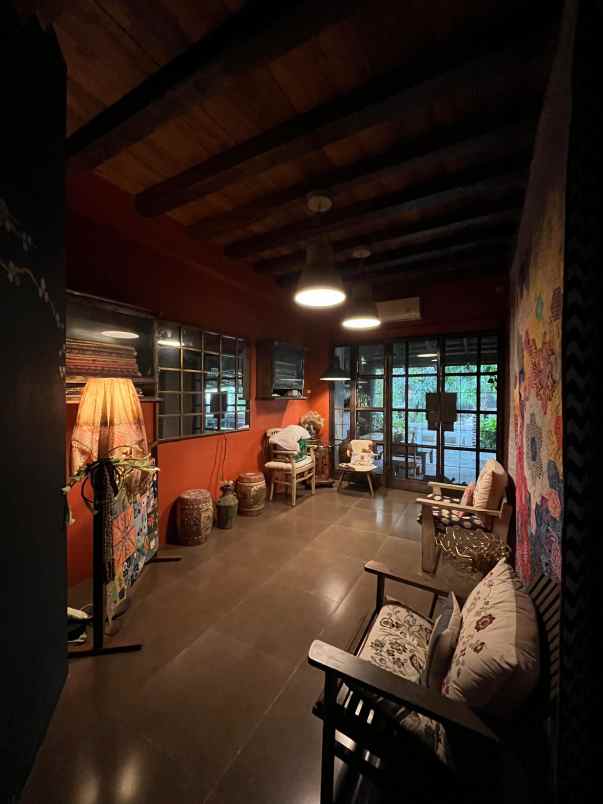 rumah shm 3 lantai bintaro jakarta selatan