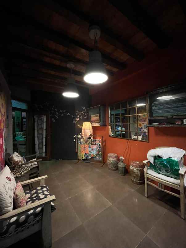 rumah shm 3 lantai bintaro jakarta selatan