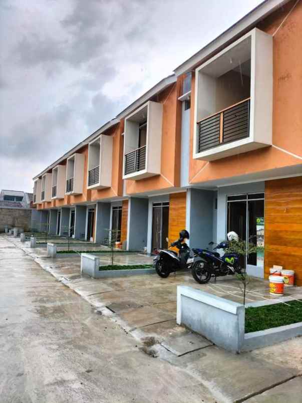 rumah siap huni belakang harapan indah bekasi