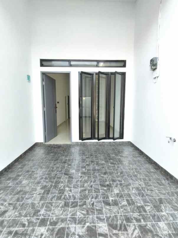 rumah siap huni di taman wisma asri bekasi utara