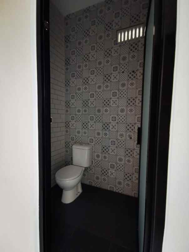 rumah siap huni lokasi ikan tombro suhat kota malang