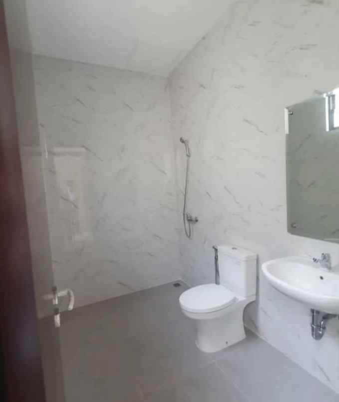 rumah take over murah di lavon swancity tangerang