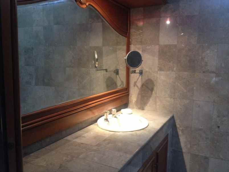 rumah tinggal di bintaro jaya