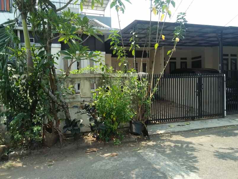 rumah tinggal graha raya bintaro