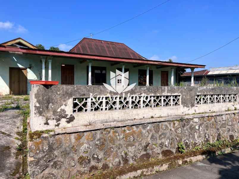 rumah udara dingin kemuning karanganyar