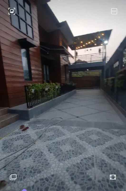 rumah villa coklat mewah full furnish di ciparay