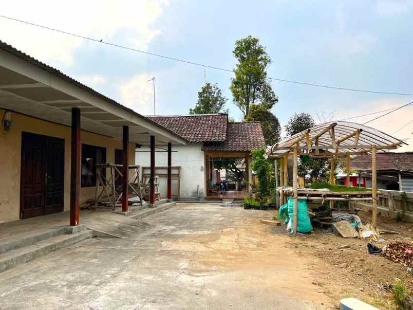 rumah villa siap huni kemuning karanganyar