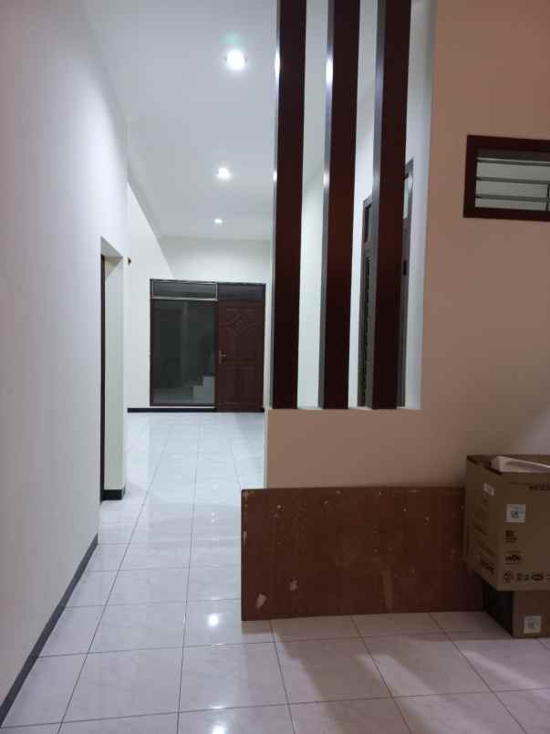 rumah wisma mukti row jln 3 mobil 2 lt full bangunan