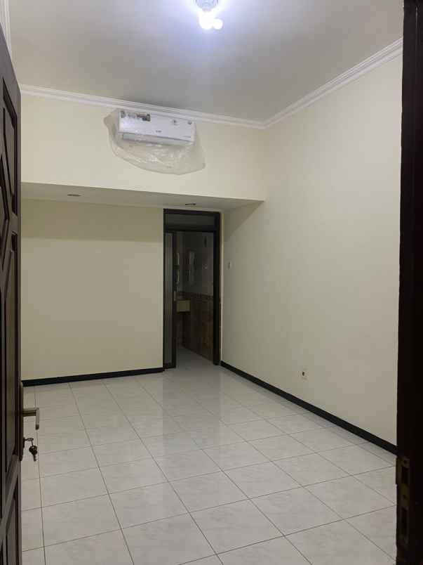 rumah wisma mukti row jln 3 mobil 2 lt full bangunan