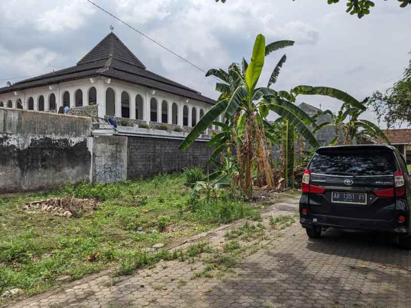 tanah jl kaliurang km 6 jogja 5 menit ke ugm