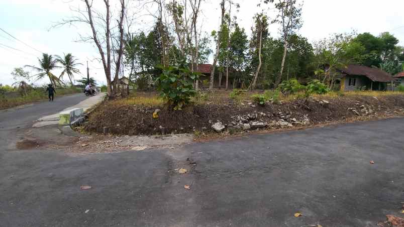 tanah jogja siap bangun 3 menit spbu balecatur shm