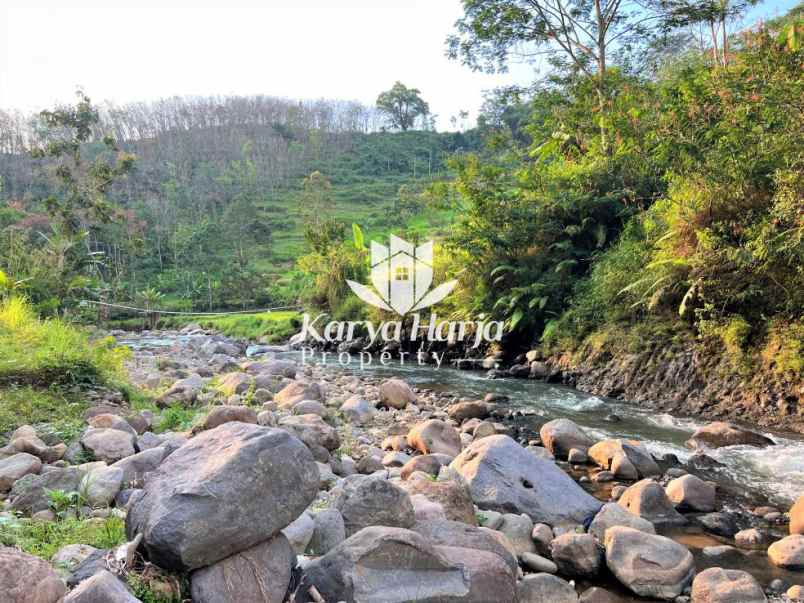 tanah tepi sungai cocok buat glamping karanganyar