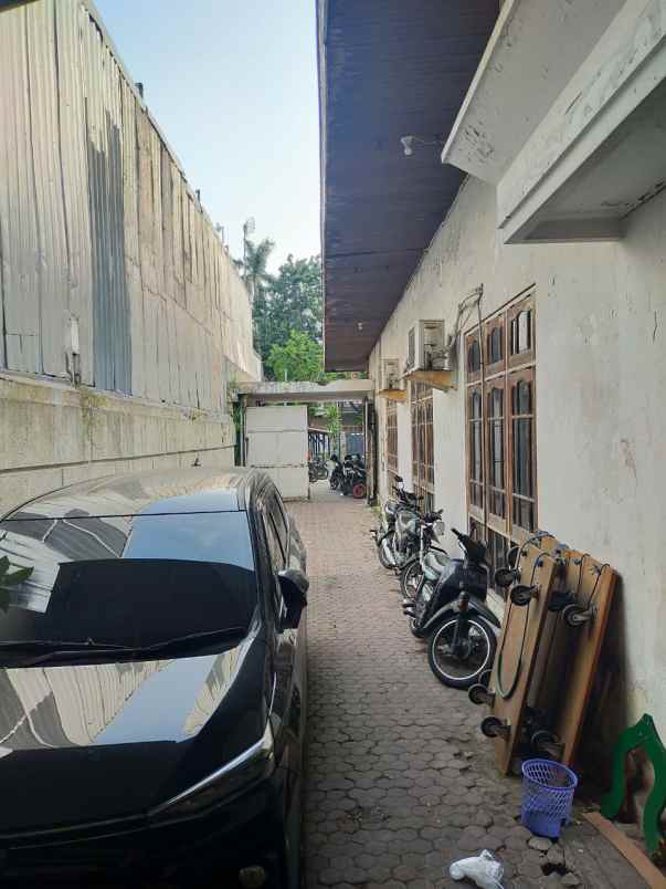 tempat usaha komersial jalan tegalsari