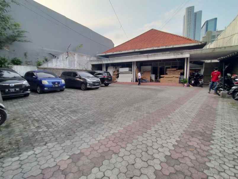 tempat usaha komersial jalan tegalsari