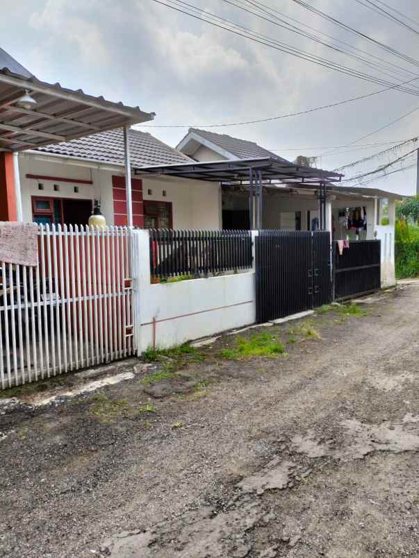 termurah rumah komplek bukit sariwangi 10 menit polban