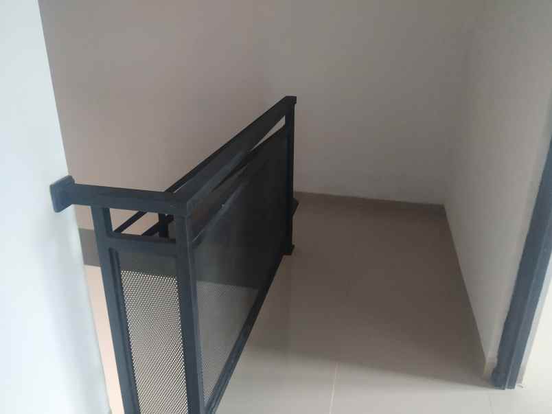 town house cipayung jakarta timur