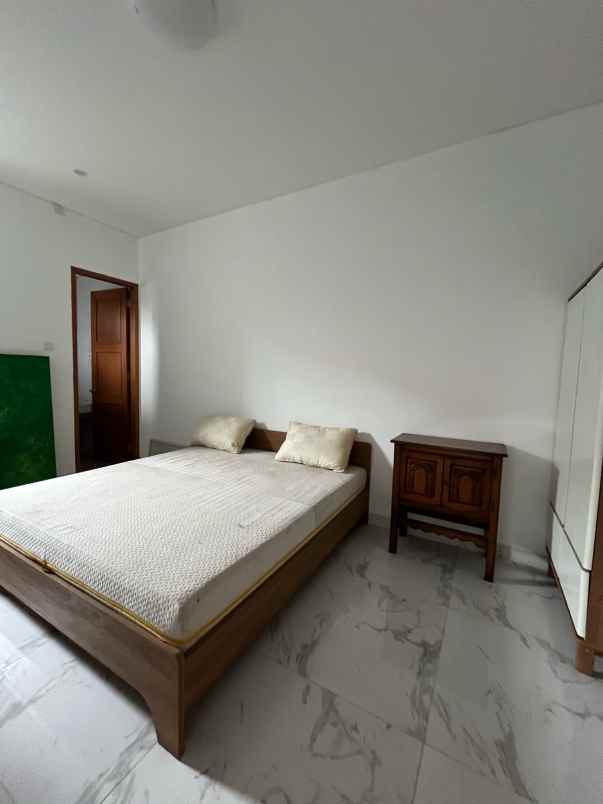 townhouse mewah 2 lantai di jagakarsa jakarta selatan