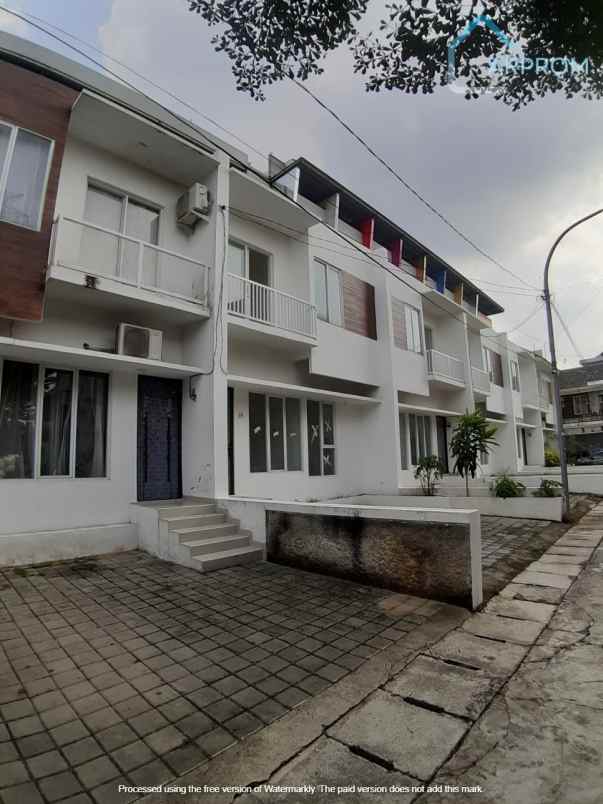 townhouse strategis di kota bekasi