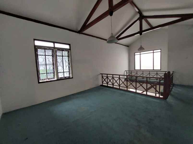 villa murah di pusat kota jogja 10kt tepi jalan besar