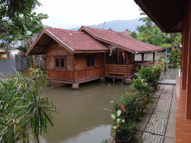 villa relanda murah cisarua puncak semi cottage