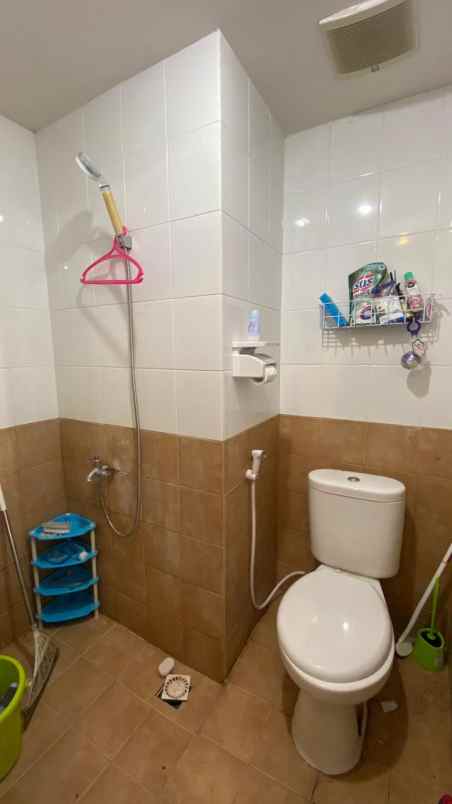 apartemen 2 br furnish siap huni di green pramuka