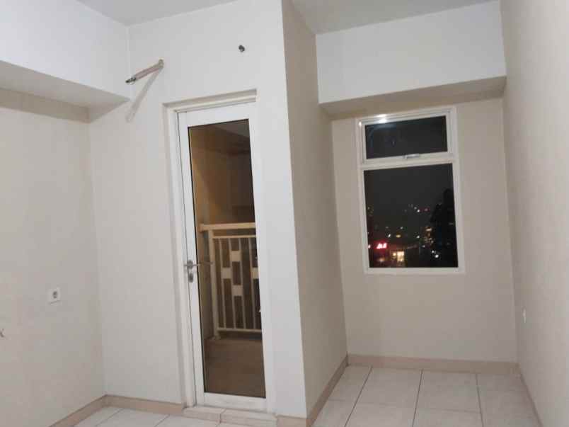 apartemen studio tower davalia summarecon bekasi