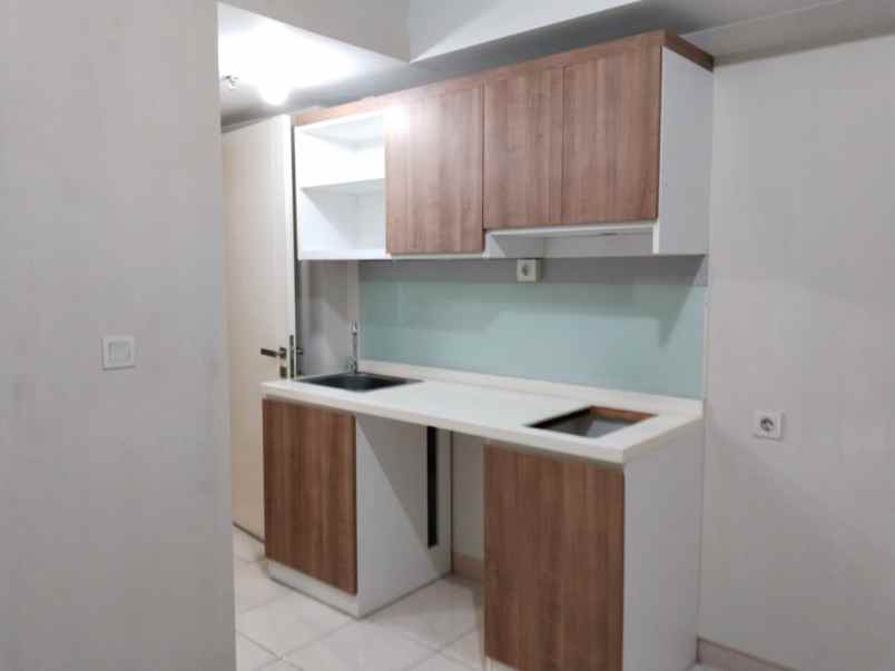 apartemen studio tower davalia summarecon bekasi