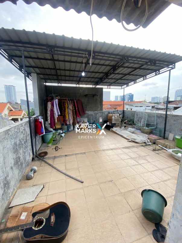 butuh cepat dijual rumah di gubeng pusat kota surabaya