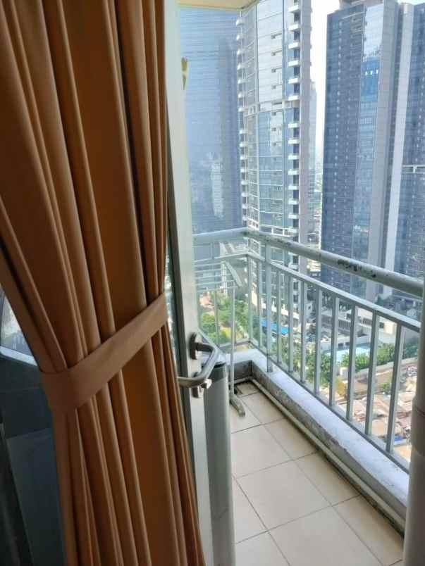 di sewa apartemen sudirman park