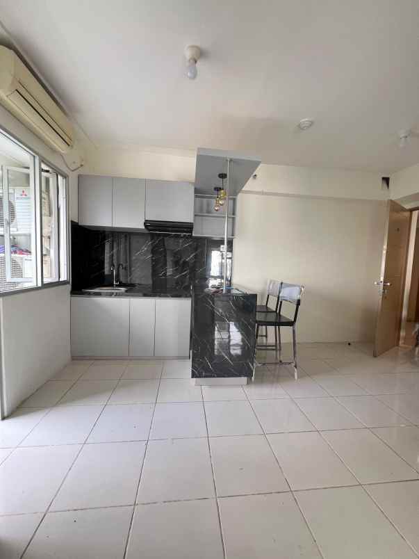 dijual apartemen educity stanford