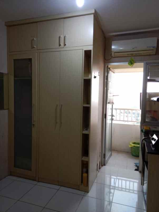 dijual apartemen educity stanford