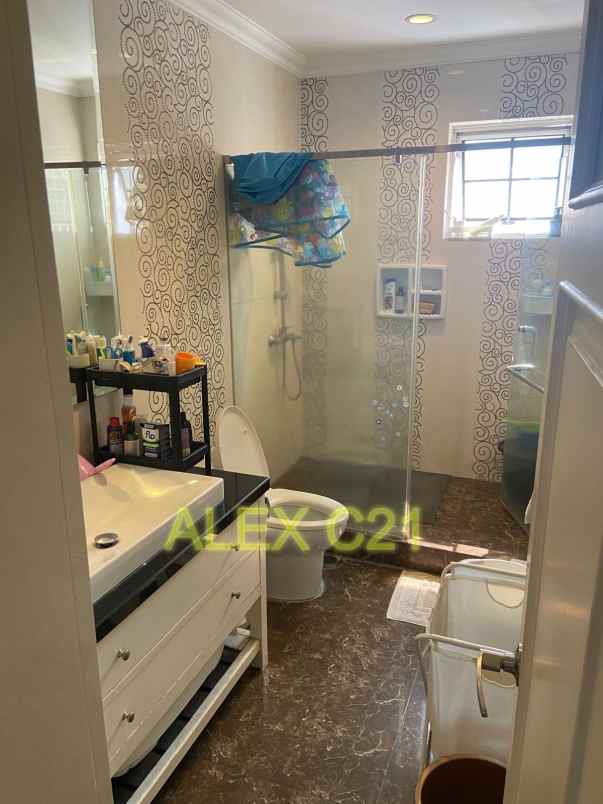 dijual apartemen kedoya selatan