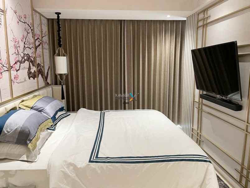 dijual apartemen one tunjungan plaza tengah kota