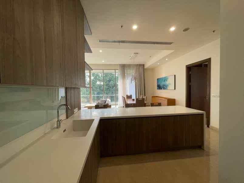 dijual apartemen pakubuwono spring