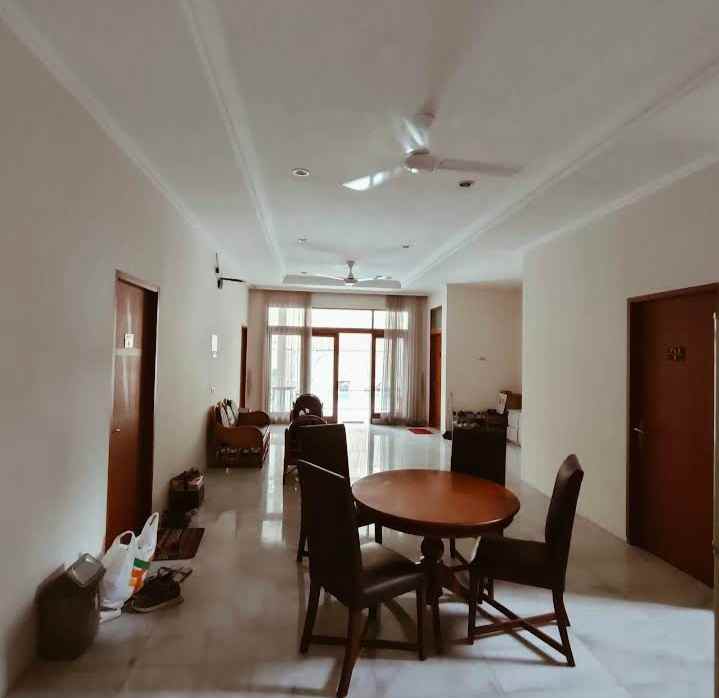 dijual beserta bangunan dibawah njop