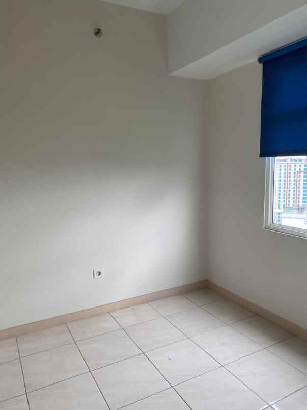 dijual cepat nego 1 unit apartemen spring lake