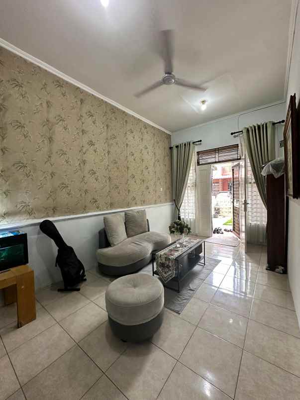 dijual cepat rumah 2lt modern mewah medan sunggal