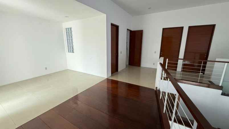 dijual dan disewakan rumah raffles hills cibubur