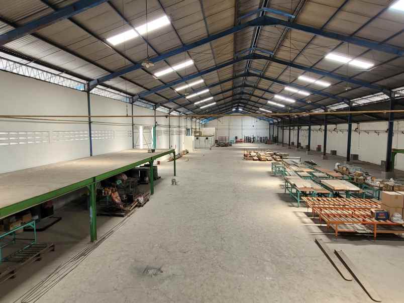 dijual gudang di margomulyo surabaya