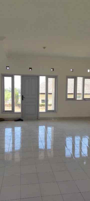 dijual harga bawah njop rumah cipaku bandung utara