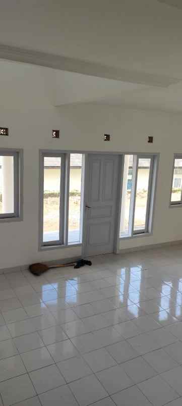 dijual harga bawah njop rumah cipaku bandung utara