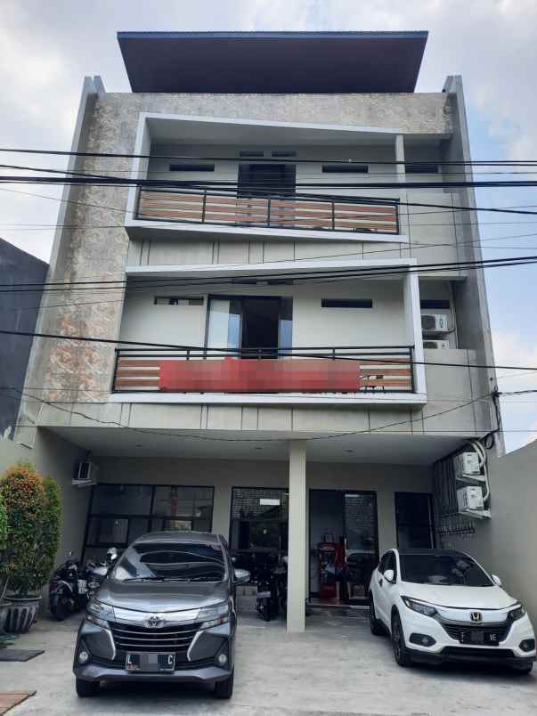 dijual hotel jl dukuh kupang kec