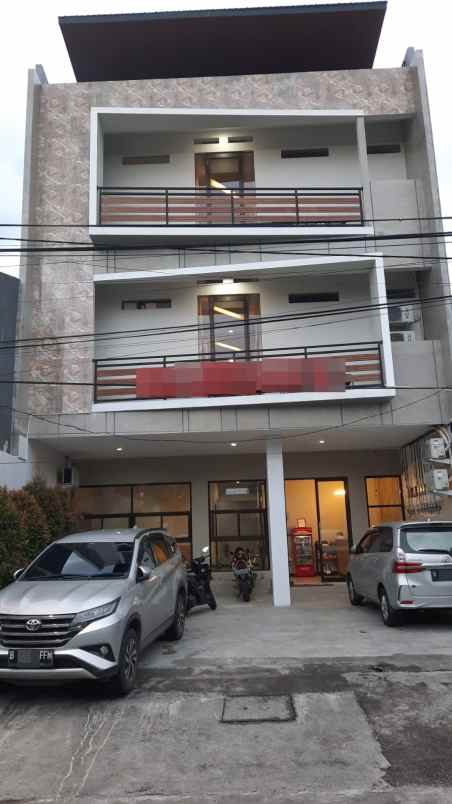 dijual hotel jl dukuh kupang kec