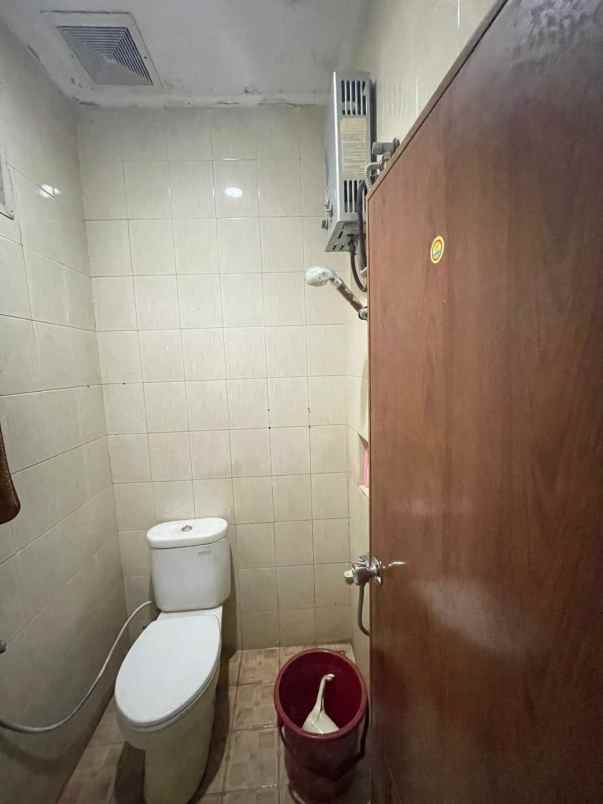 dijual kost cisitu lama