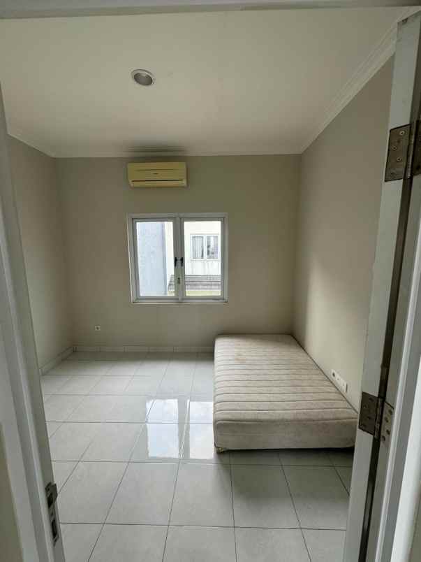 dijual kost cluster new hacieda kota