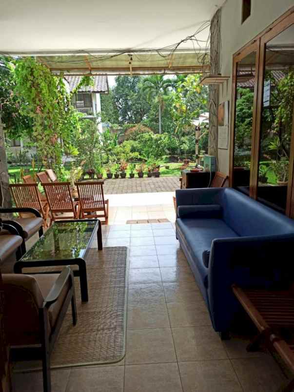 dijual kost jl cigadung raya barat